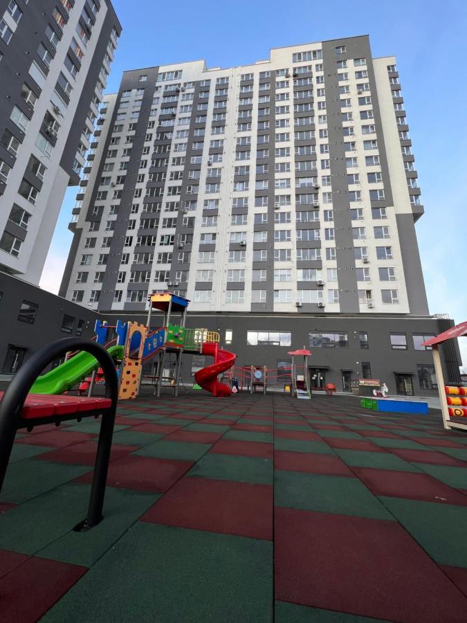 Hi-Tech Aparts Chisinau Eksteriør bilde