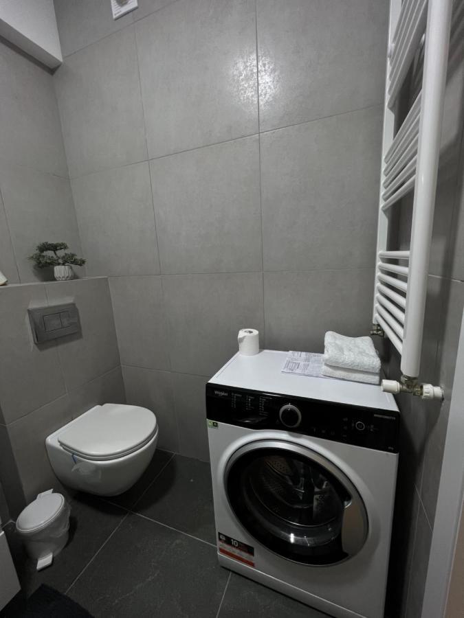 Hi-Tech Aparts Chisinau Eksteriør bilde
