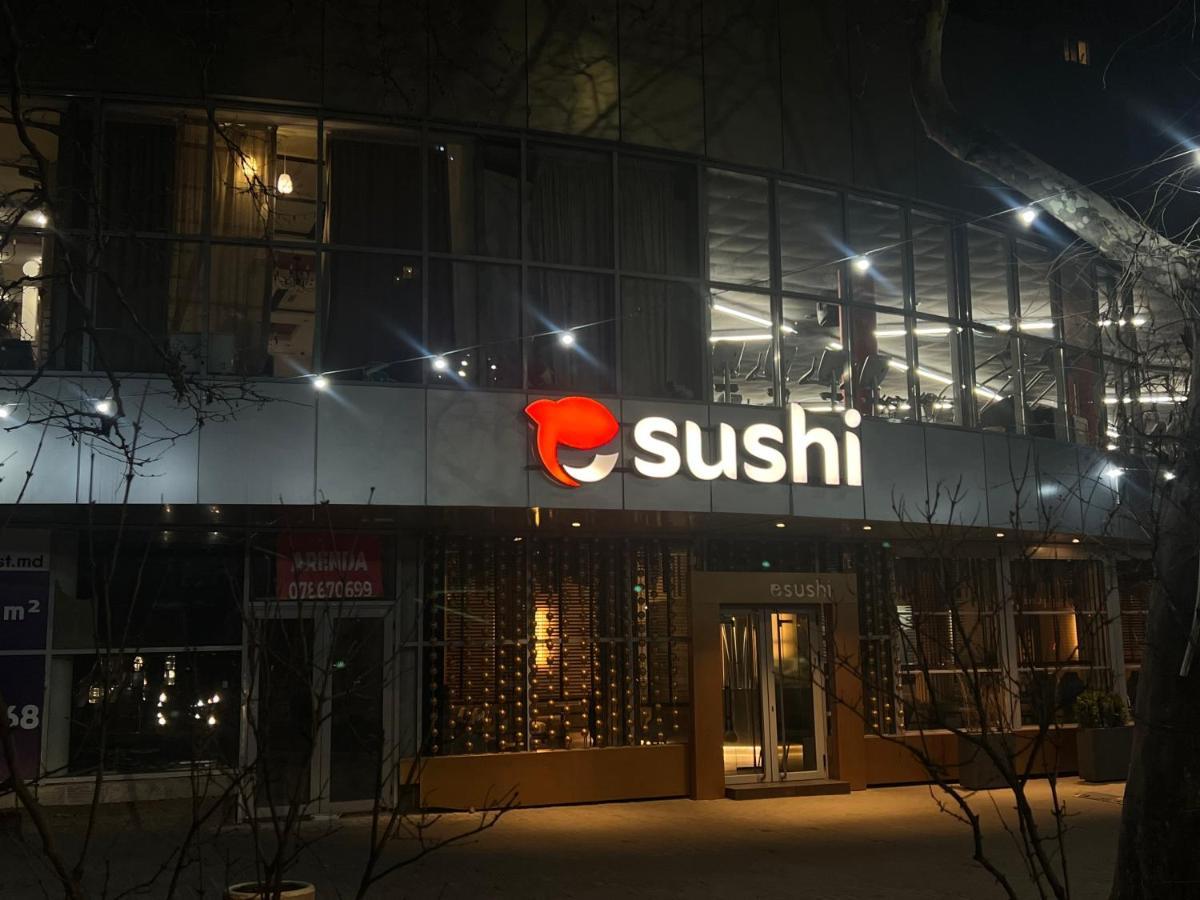 Hi-Tech Aparts Chisinau Eksteriør bilde