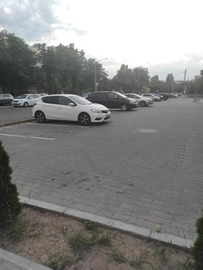 Hi-Tech Aparts Chisinau Eksteriør bilde